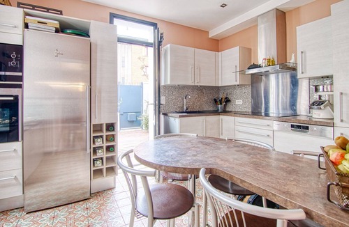 Malakoff Villa | Town house near Paris 14/15. Garden, parking, metro