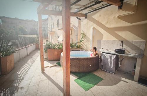 Santa Croce Apartment | Tuscan Sun Studios