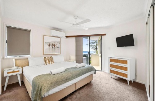 Coolum Beach Apartment | Unit 4 The Rocks