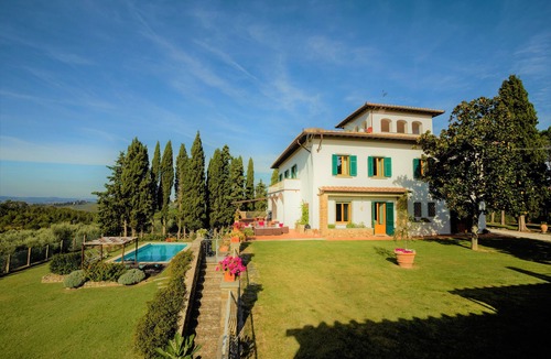 San Casciano in Val di Pesa Villa | "Villa Torre in Chianti" Vrbo Vacation Rental of the Year 2026- 8 bedrooms A/C