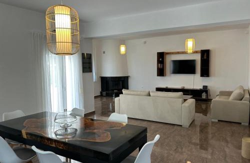 Adamas House | Villa Ellania Milos