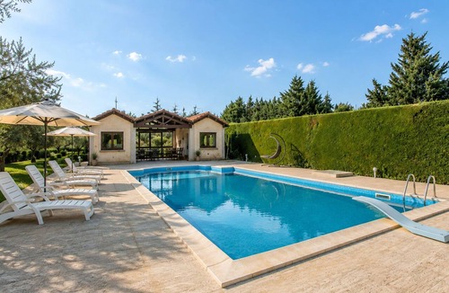 Comiso Villa | Villa in Comiso with 3 bedrooms sleeps 6