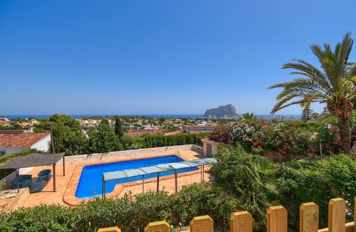 Casas de Torrat Villa | Villa 'La Perla Calpe Seaview' with Sea View, Wi-Fi and Air Conditioning