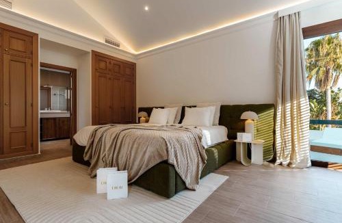 Urbanizacion Marbessa Villa | Villa Marbesa I Beach Pool Gym Cinema Outdoor BBQ Parking