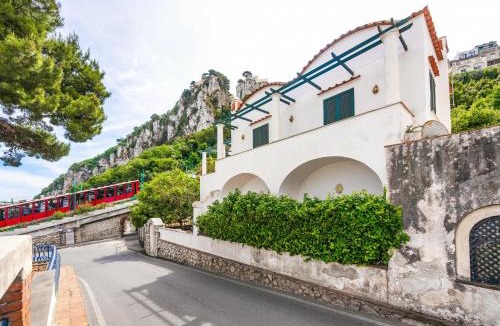 Marina Grande Apartment | Villa nella curva della funicolare, Capri