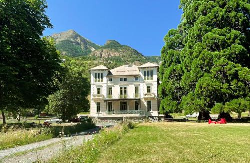 Jausiers Apartment | VILLA SEQUOIA
