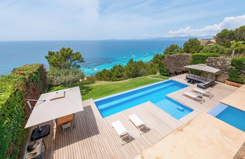 Maioris Decima Villa | Villa Spa Beachfront Pool - Herce Property