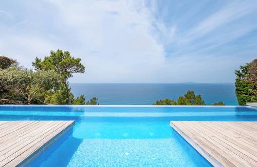 Maioris Decima Villa | Villa Spa Beachfront Pool - Herce Property