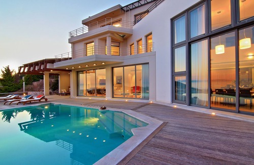 Anavyssos Villa | Villa TakeOff, 4 Bedrooms, 5 Bathrooms with Swimming Pool and Astonishing View.