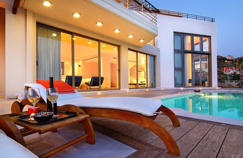 Anavyssos Villa | Villa TakeOff, 4 Bedrooms, 5 Bathrooms with Swimming Pool and Astonishing View.