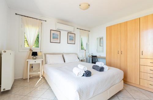 Roussospiti Apartment | Villa Ventus, 40sqm private pool & hot tub!