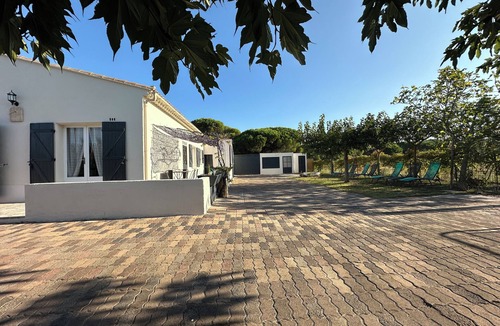 Le Grau-dʼAgde Villa | Villa with Private Pool – Grau d’Agde – 6–8 Guests – Beach – AC