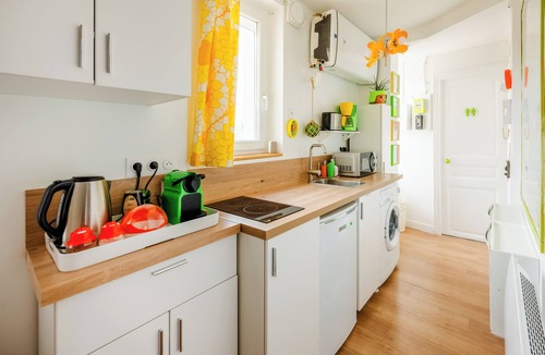 Esbly Apartment | Vintage, 10 min from Disneyland -30 min from Paris- 50m from train station - 30min from CDG airport
