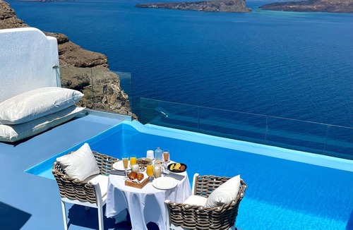 Akrotiri Apartment | Virethra Suite, Divine Sea and Caldera Views, Furnished Terrace, Indoor.