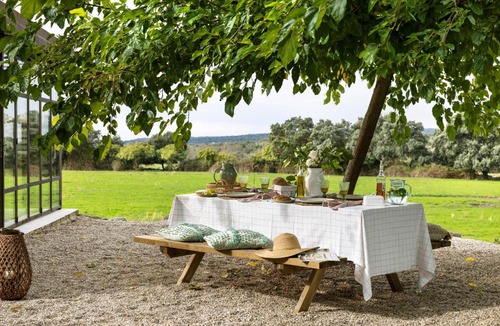 Mejorada House | Wishome- Finca San Benito, casa con piscina en finca privada