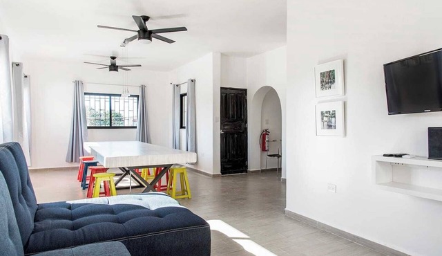 2 BR, 5 Beds, Sleep 6, Kitchen, Roof, La Casa