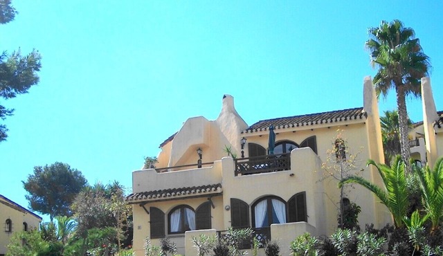 3 Bed detached Villa. Panoramic Views, Pool Golf Tennis Paddle-5G WiFi Smart TV