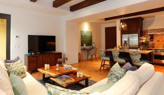 3rd Night Free -Luxury Condo at Exclusive HBC Resort, 5-star Service