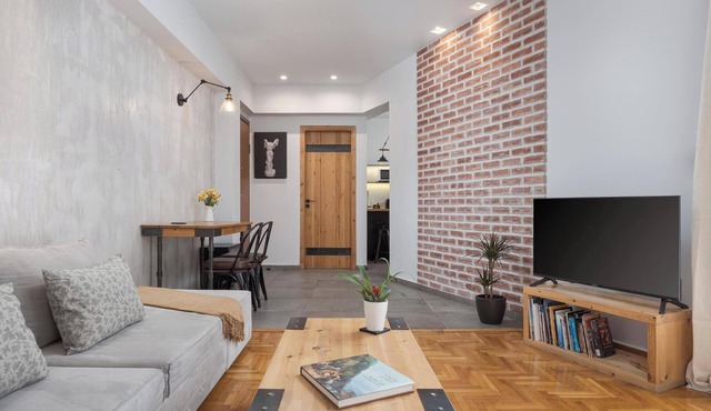 Acropolis Atmospheric Apartment