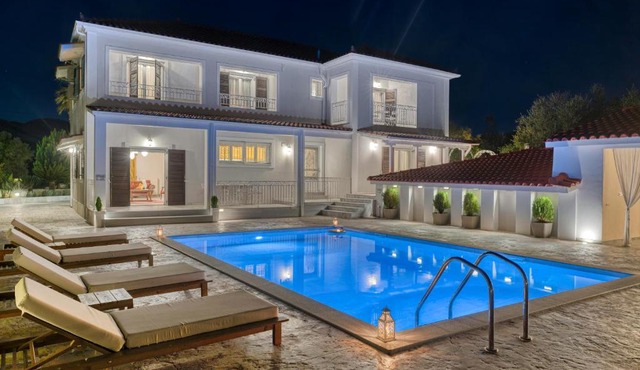 Aigli Villa