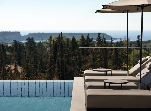 Alexandra SeaView Luxurious Villa, By ThinkVilla
