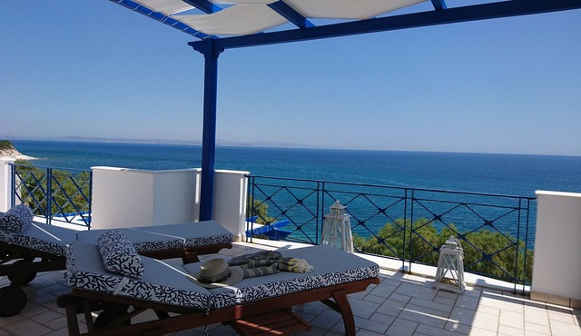 Aliki Studios