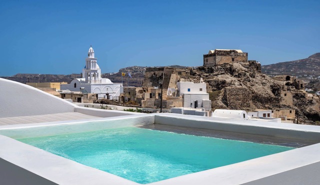 Amphora Helios Gem - Private Jacuzzi and Views