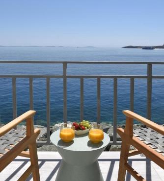 Anaya Suites