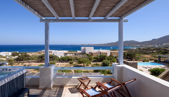 Antiparos Luxury Villas
