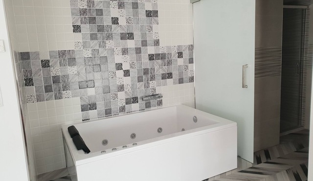Apartamento Aogedor con Jacuzzi Para Disfrutar con tu Pareja