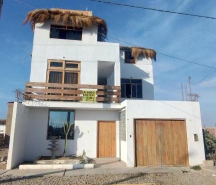 Apartamento Duplex Amoblado - Playa Lobitos