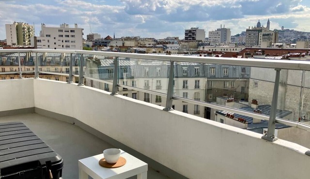 Apartment 3 Rooms, Bright, With Balconies and Panoramic View