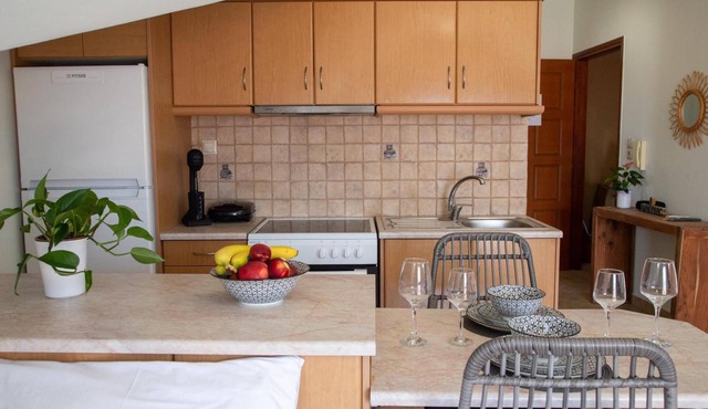 Apartment 'Anthi's Central' with Sea View, Wi-Fi and Air Conditioning