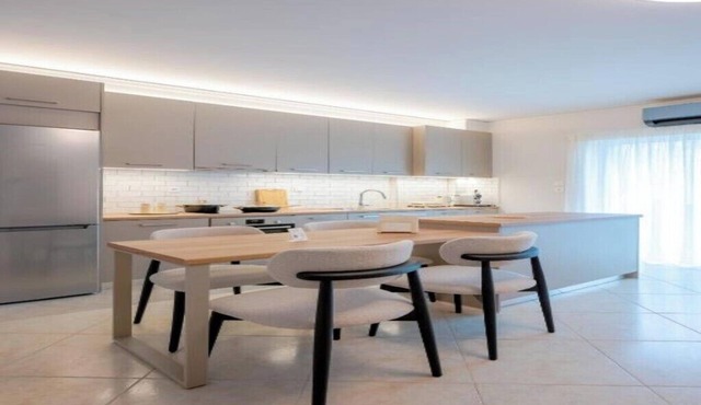 Apeiron Athena Residence , Superior Residence