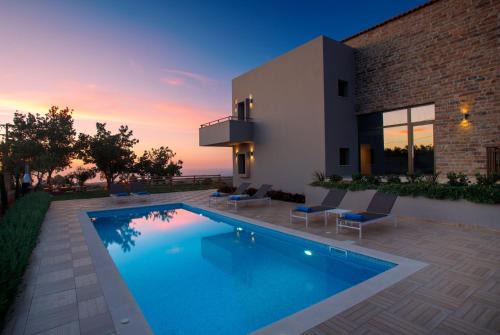 Arion Krini villa