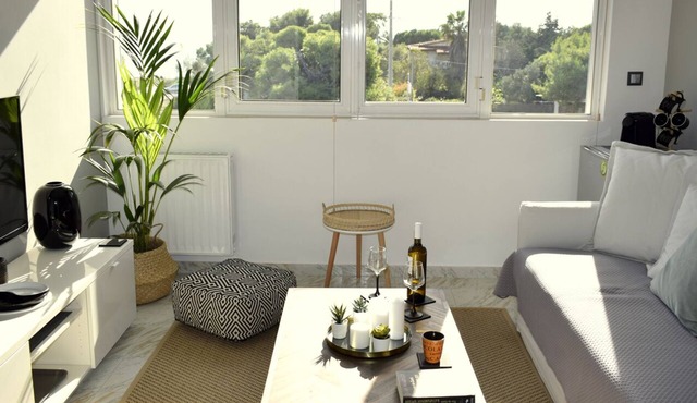 Augoustinos Silver - Sea Side Luxury Apartments