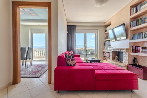 Aurora's apartment eretria