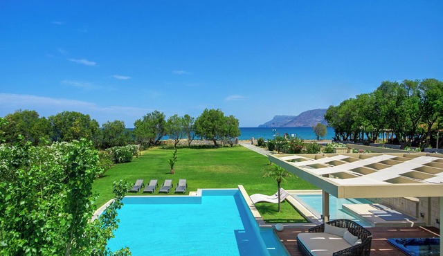Beachfront, Private, Serene Villa with Hydrotherapy Hot Tub and 92 sq.m. Pool