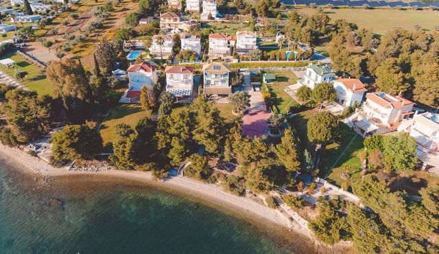 Beachfront Villa – Just 40 Steps from your Private Beach