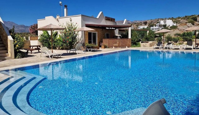 BH126 - R - Villa Makry Gialos
