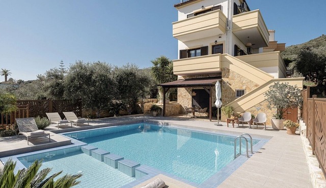 Big Villa - Private Pool - Garden & View - BBQ
