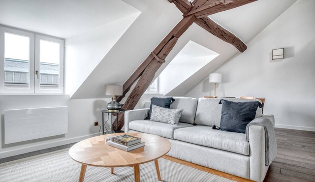 Blueground | Vendome/Saint Honoré, furnished, a/c