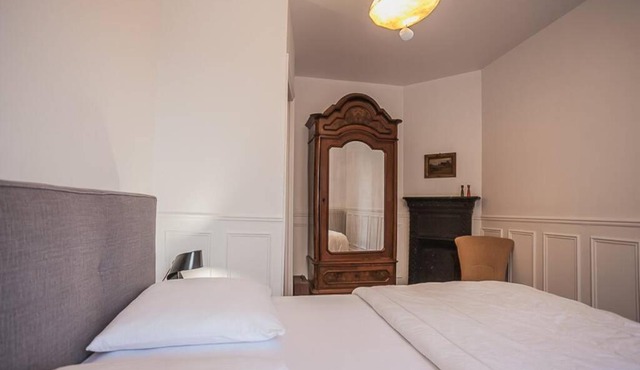 BOULANGERS 2 Bedroom Apartment NEAR PLACE MONGE
