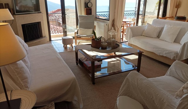 Breathe in Delphi - Apartment