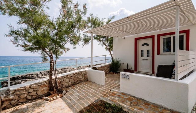 Bugarini Studio By The Sea