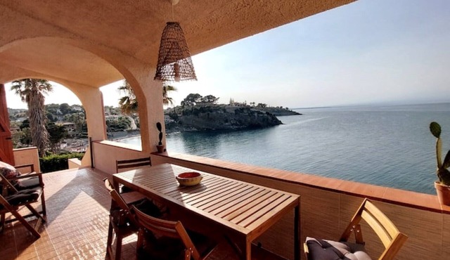Casa sulla Baia · Seafront · Etna View · Near Brucoli, Sicily