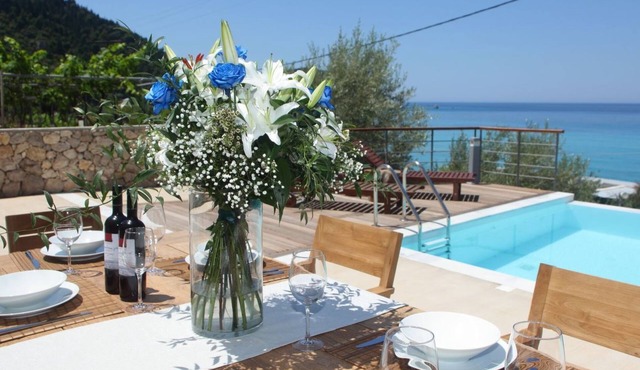 "Capro" mit Infinity-Pool by Interhome