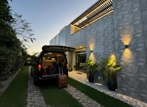 Casa Blanca Asia Luxury