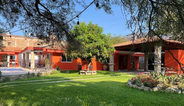 Casa Colorado - Casa Del Angel Feliz - 3-bed house & pool in Ajijic West.