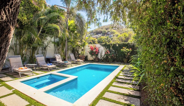 Casa Kiki - SUMMER SPECIAL - Award Winning - North End -Beach, Pool, Hot Tub